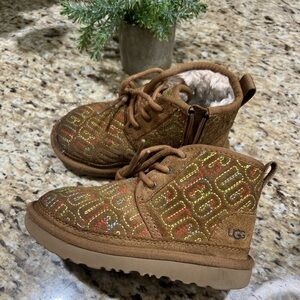 UGG Neumel II Graphic Stitch Tan Toddler Boots 11